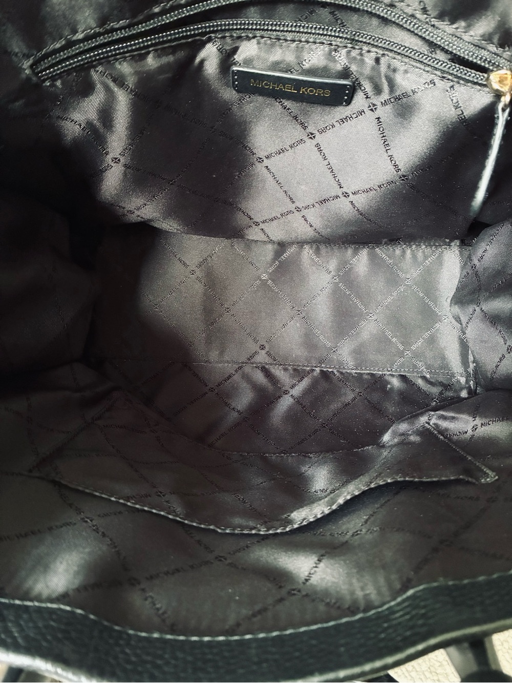 Michael Kors Black Leather Logo Tote Bag NWOT - Picture 15 of 15